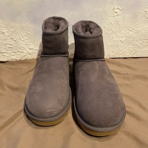 Mini Ugg